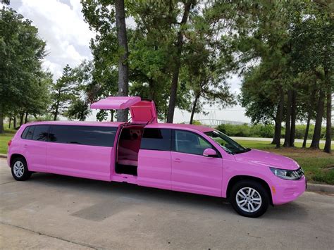 Pink Dream 10 Passenger Chrysler Limo Limo Service Houston Limousines