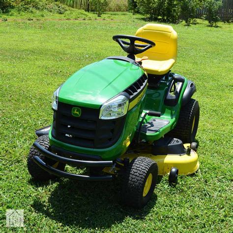 John Deere E160 Lawn Tractor Review Powerful Yard Machine