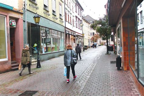 Restaurant haus am eberbach, stadtoldendorf. 27 Geschäfte in der Eberbacher Kernstadt stehen leer ...