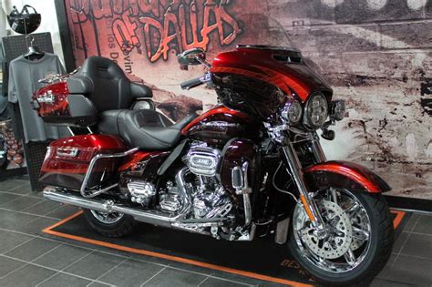 2014 harley davidson cvo ultra limited.110c.i. Harley-Davidson CVO Limit FLHTKSE Owner's Manual 2014