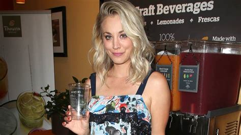 Kaley Cuoco Releases Photo Of The Big Bang Theorys Last Scene Together
