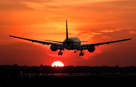 Plane Landing In Sunrise Stock Image Image Of Transportation 29752871