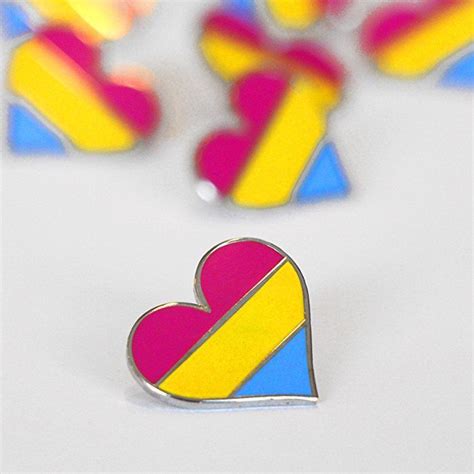 Pride Pin Pansexual LGBTQ Gay Heart Flag An Enamel Pin For Clothes