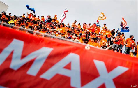 Videohet lijkt erop dat max verstappen helemaal klaar is voor de grand prix van hongarije. Weer meer Max Verstappen Tribunes - Ditjes & Datjes