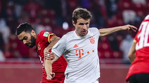 Spieltag gegen den hallescher fc gewinnen und zeitgleich die konkurrenz mitspielen, damit die bayern doch nicht der fc bayern ii empfängt am 38. Thomas Müller vom FC Bayern nach dem 2:0 gegen Al-Ahly ...