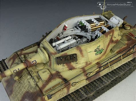 ArrowModelBuild King Tiger Heavy Tank Full Interior Built Painted 1