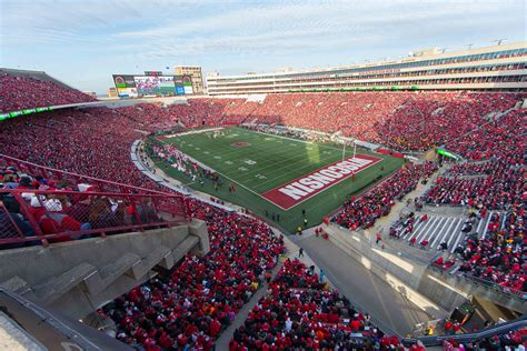 Top 20 College Football Stadiums You Must See In Your Lifetime Fox Sports