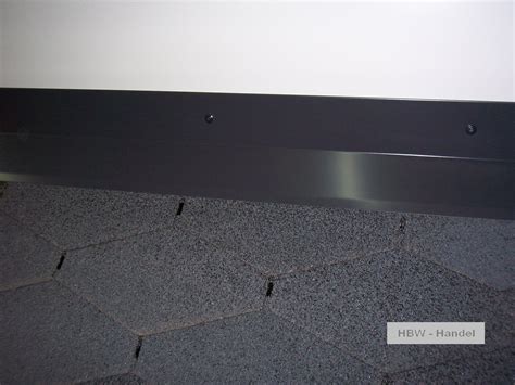 Eine schenkelseite des wandanschlussbleches liegt an der wand an und wird mit schrauben oder silikon befestigt. Wandanschlussblech 2m lang, Aluminium natur, versch.Maße ...