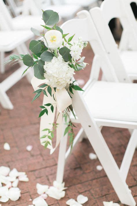 26 Ideas Wedding Decorations Church Pew White Hydrangeas In 2020 With