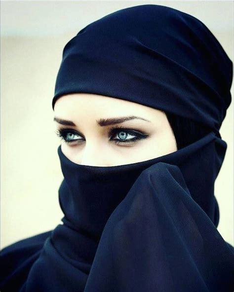 290 Likes 5 Comments Hijab Photoshoot Hijabphotoshoot On