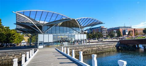 Victoria's second largest city, geelong is a bustling port city in the state's south west coast region, about 75 km southwest of melbourne, australia. 2020 Geelong calendar photography competition » G21 Region ...