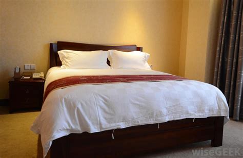 Bedding sheets are essential for every bed and there are different varieties and comfort level of bedspreads is directly related to the material from which they are made. What Are the Different Types of Bedroom Comforter Sets?