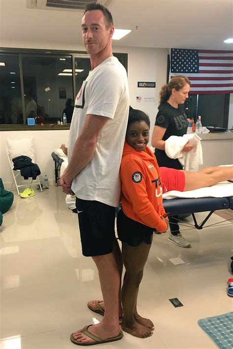 Gabby douglas is an olympic gymnast. These Tiny Olympic Gymnasts Love Taking Pictures With ...