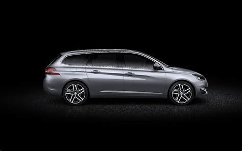 Peugeot 308, full led*ifarlarının karakteristik ışık imzası, hem geceye hem de gündüze ait. PEUGEOT 308 SW specs & photos - 2014, 2015, 2016, 2017 - autoevolution