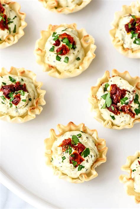 Your Christmas Party Guests Will Devour These Holiday Appetizers