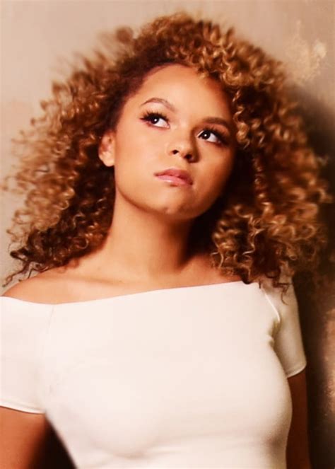 Rachel Crow Height Weight Age Babefriend Family Facts Biography