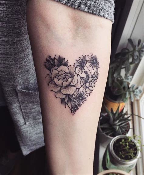 25 Tatuajes De Flores Para Hacer De Tu Piel Un Jardín Viviente Brazos