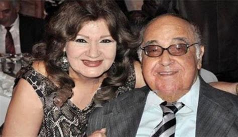 حسن مصطفى بخير وأقول لمروجي الشائعات اتقوا الله. "صورة نادرة".. حسن مصطفى مع زوجته ميمي جمال في أخر عمرة له