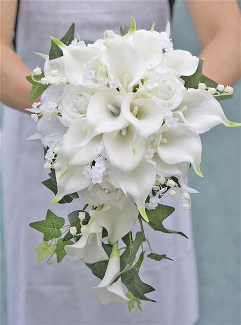 Get the freshest calla lily flowers for your wedding. Natural Touch Off White Real Touch Calla Lilies and Roses ...