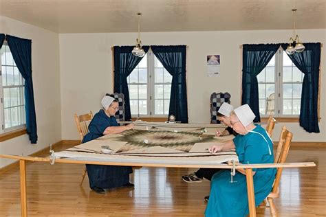 Amish Quilting Bee ~ Sarah S Country Kitchen ~ Amish Culture Amish Quilts