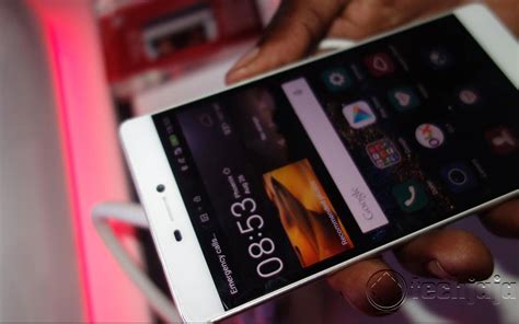 Huawei Uganda Launches The P8 Smartphone Techjaja