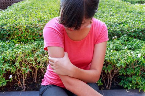 Arm Pain Causes Diagnosis And Treatment