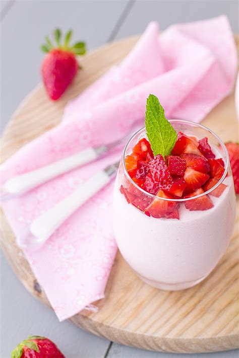 Pero una camisa muy dulce. Espuma de fresas, postre bajo en calorías | Cocina