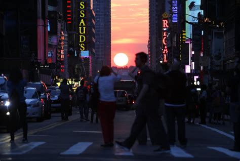 Manhattanhenge 2017 Dates When How To Watch Annual Sunset Event Ibtimes