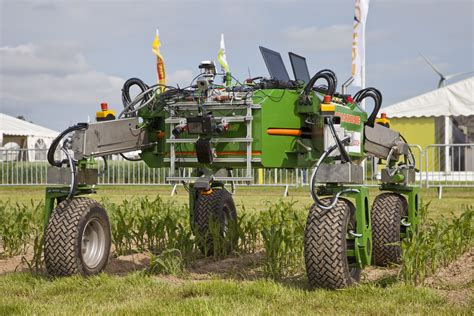 5 Agro Bots That Will Change Farming And The Agriculture Industry