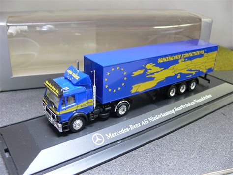 Mit rund 2.000 mitarbeitern bieten wir unseren rund einer million kunden mobilität, finanziellen spielraum und sicherheit. Modellspielwaren Reinhardt - 1/87 Herpa MB Sattelzug ...