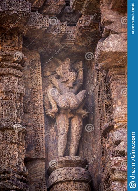 Kamasutra Postures In Hindu Indian Temples Erotic Statues Hindu Sun