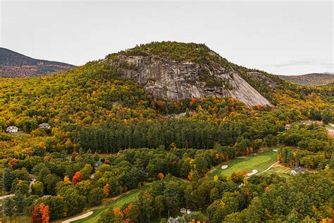 Ver New Hampshire Mountain Promontory With Autumn Foliage Del