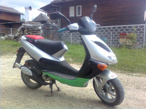 Good quality aprilia rs50 tzr50 motorcycle starter motor: Vand scuter aprilia sr 50 impecabil