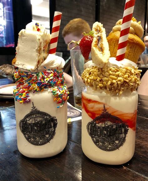 Orlando is famous for two things: 10 Must Eat Foods at Universal Orlando | Food, Eat ...