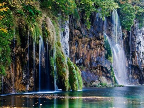 15 Most Beautiful Waterfalls In The World Waterfall Famous