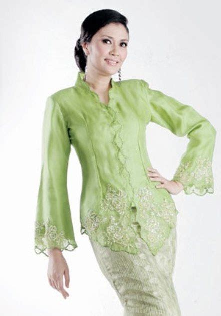 Ide Populer 38 Baju Kebaya Pendek Melayu