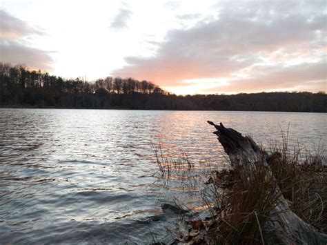 Lake Mercer Dam 9500 Silverbrook Rd Fairfax Station Va 22039 Usa