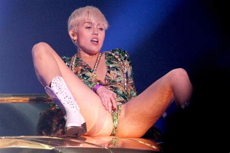 Miley Cyrus Gets Raunchy For Her Bangerz Tour Opening In Vancouver
