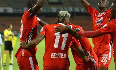 Duván vergara no va más con el club escarlata el extremo izquierdo de 'la mechita' hará parte de la plantilla del monterrey de. Duván Vergara jugando al límite de la sanción con América ...