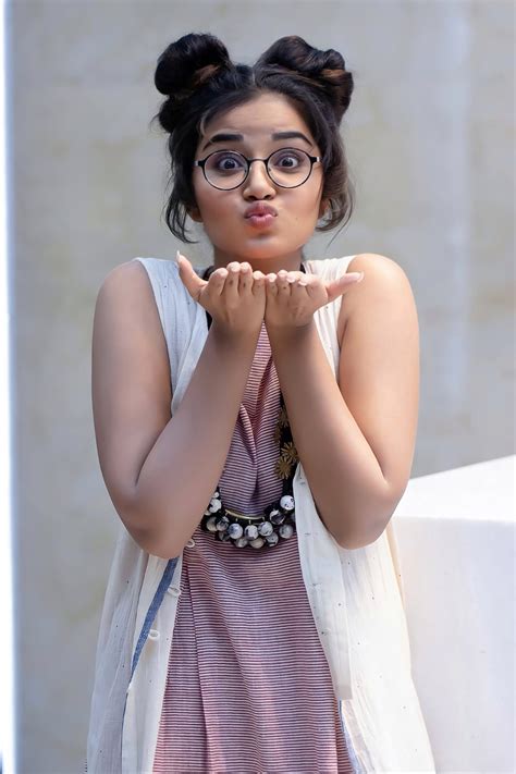 Anupama Parameswaran Amazing Wallpapers Telugu Rajyam