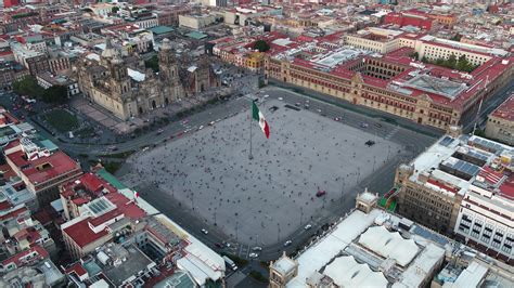 Remodelación De La Plaza De La Constitución El Zócalo En La Ciudad De