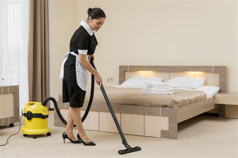 London cleaning company offering commercial cleaning services to hotels, gyms, leisure centres and cinemas in london and the home counties. Do hotels need professional cleaning service? | KD Cleaner