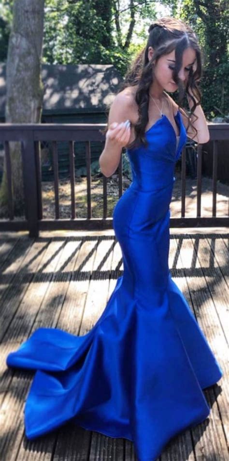 15 Blue Prom Dresses That Are Dazzling And Fashionable Silky Mermaid Blue Dress I Take You
