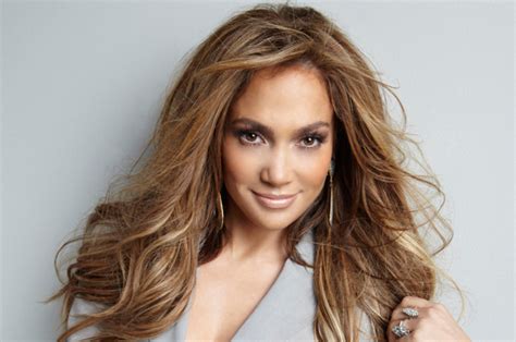 Jennifer Lopez To Premiere Video For On The Floor On