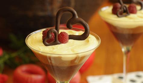 Check out our chocolate mousse selection for the very best in unique or custom, handmade pieces from our chocolates shops. Mousse de Tres Chocolates | Gourmet