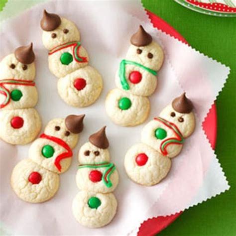 Christmas baking with kids is a whole different concept than baking as an adult. 21 Simple, Fun and Yummy Christmas Cookies That You Can Make With the Kids! | Kid Friendly ...