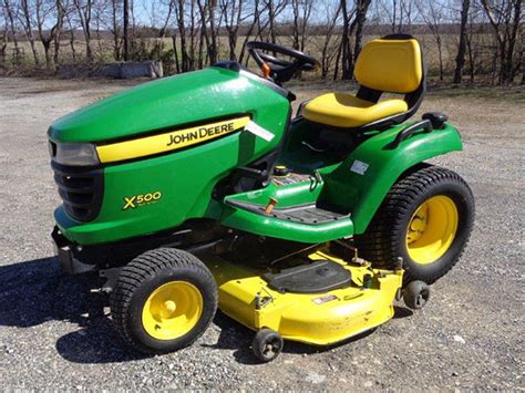 John Deere X500 Lawn Tractor With 60′ Deck 271 Hours Catching