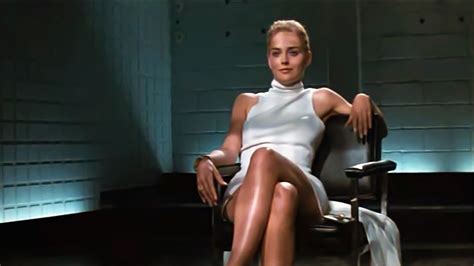 The film follows san francisco police detective nick curran (michael douglas). Basic Instinct (1992) | joereganblog