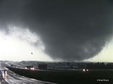 Picture Of Ef 2 Tornado In Arlington As It Moved Over Highway 287