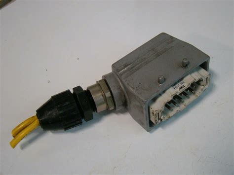 Tandb Connector Malefemale 10 Pin With Attached 16a 600v Ms 210b 57696